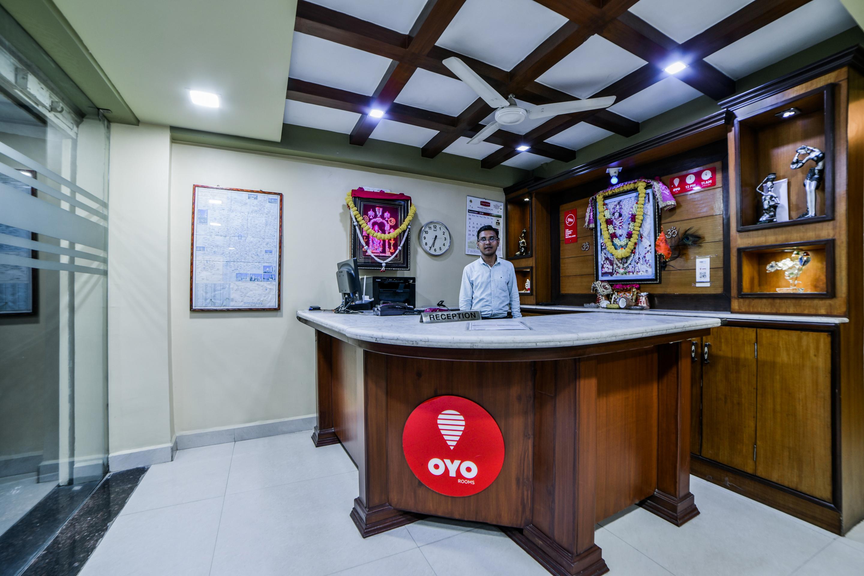 Oyo 2840 Kanha Grand Hyderabad Eksteriør billede