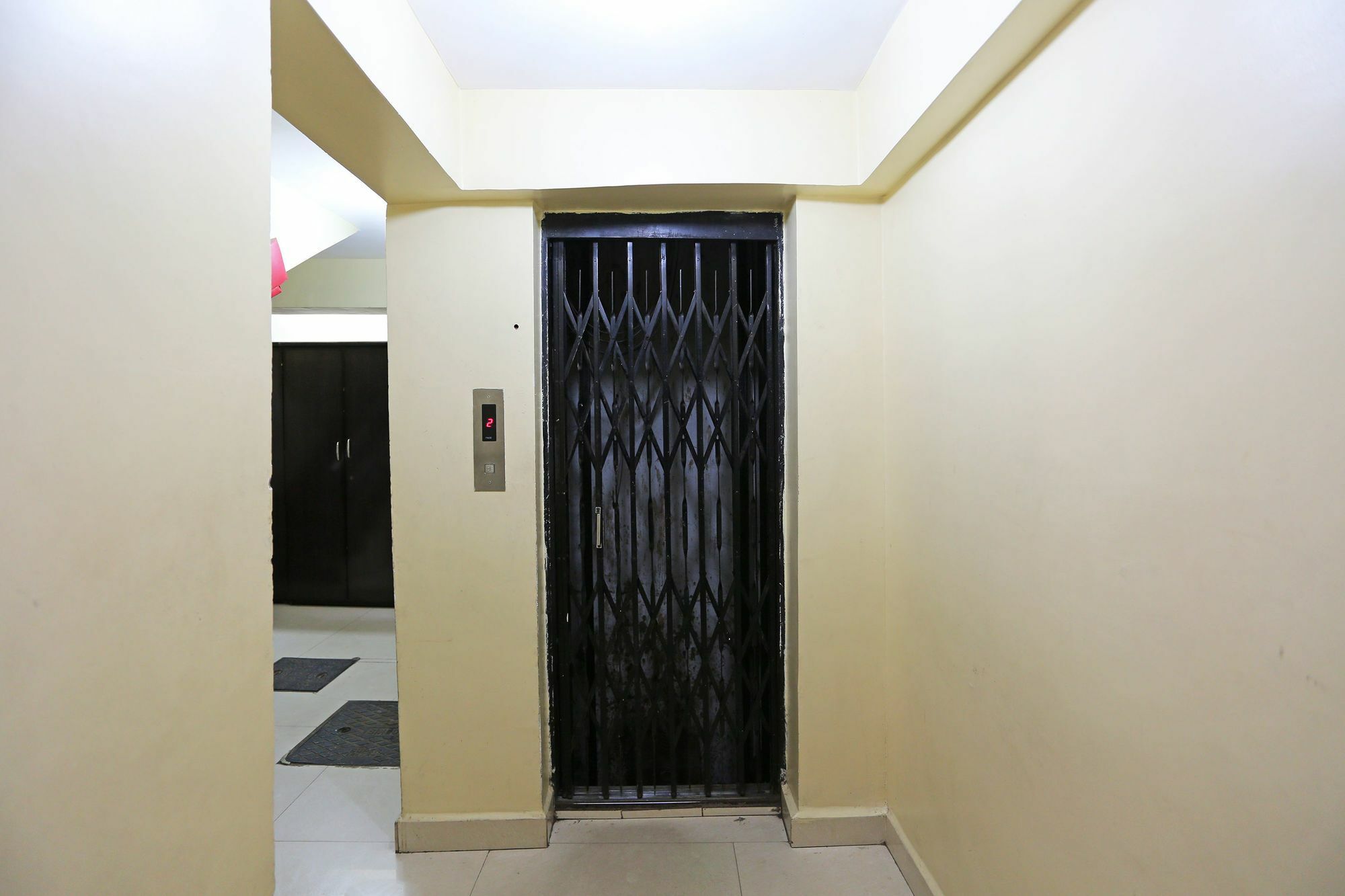 Oyo 2840 Kanha Grand Hyderabad Eksteriør billede