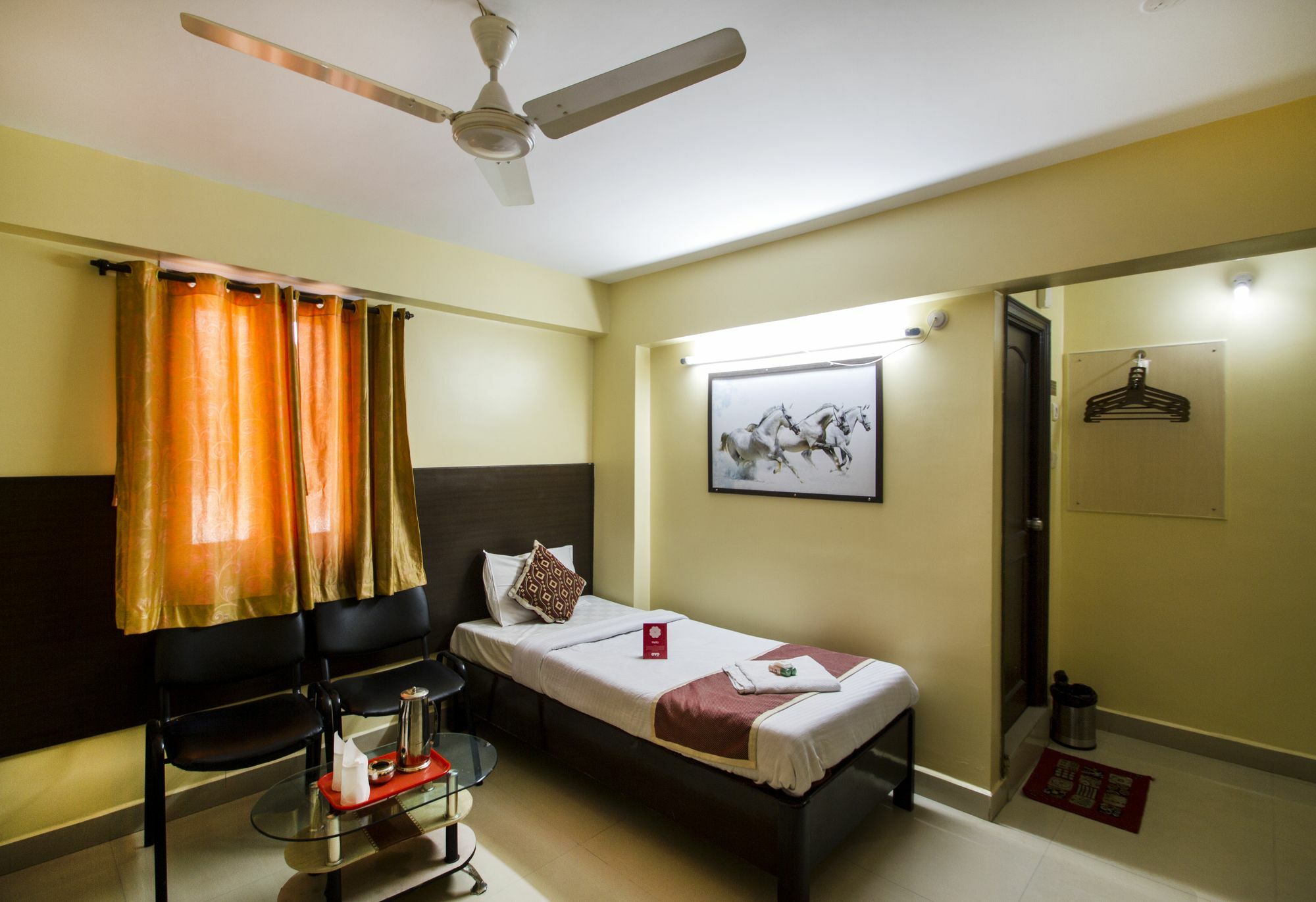 Oyo 2840 Kanha Grand Hyderabad Eksteriør billede