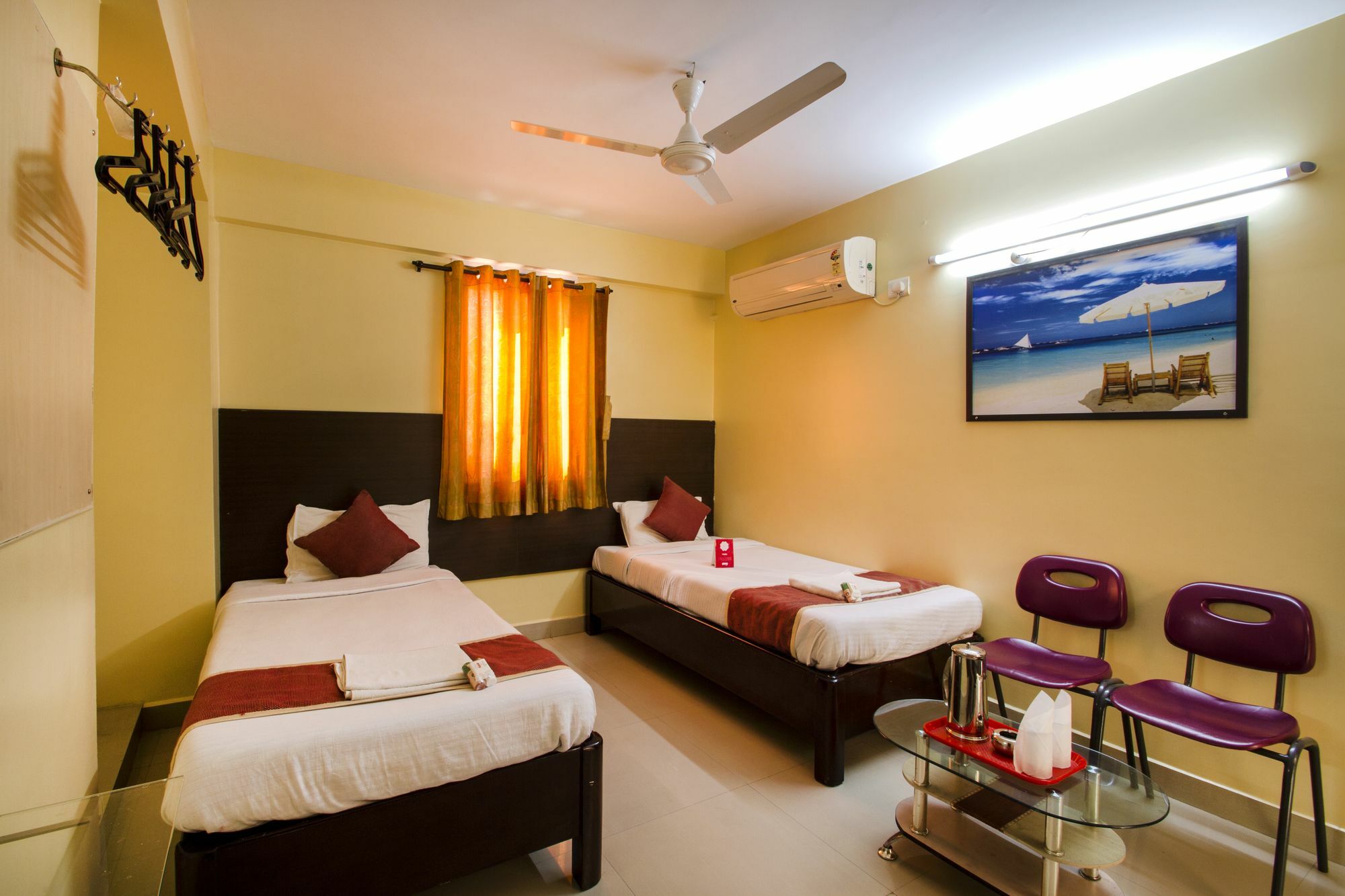 Oyo 2840 Kanha Grand Hyderabad Eksteriør billede